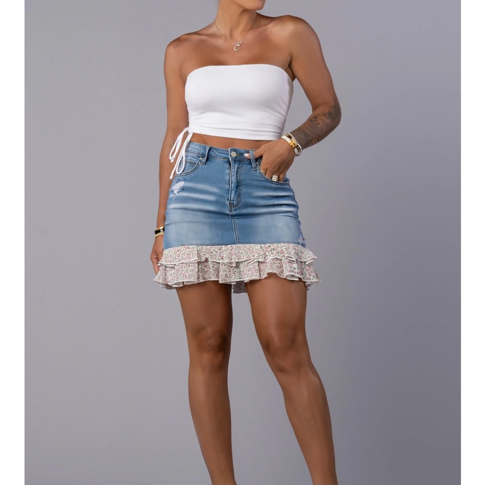 By Egreis Dakota skirt. XSmall. Nwt.
